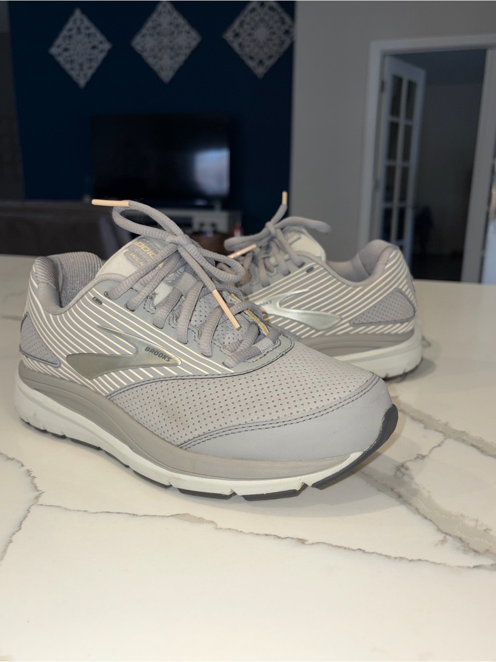 Brooks Women's Gray Running Shoes - Lightweight Comfort 6